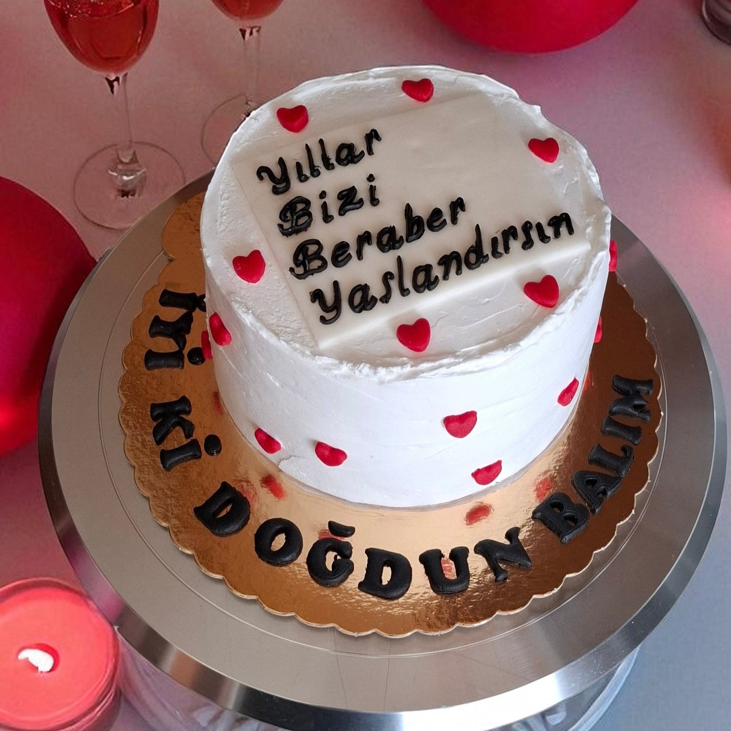İyi Ki Doğdun Balım Mesajlı Aşk Pastası